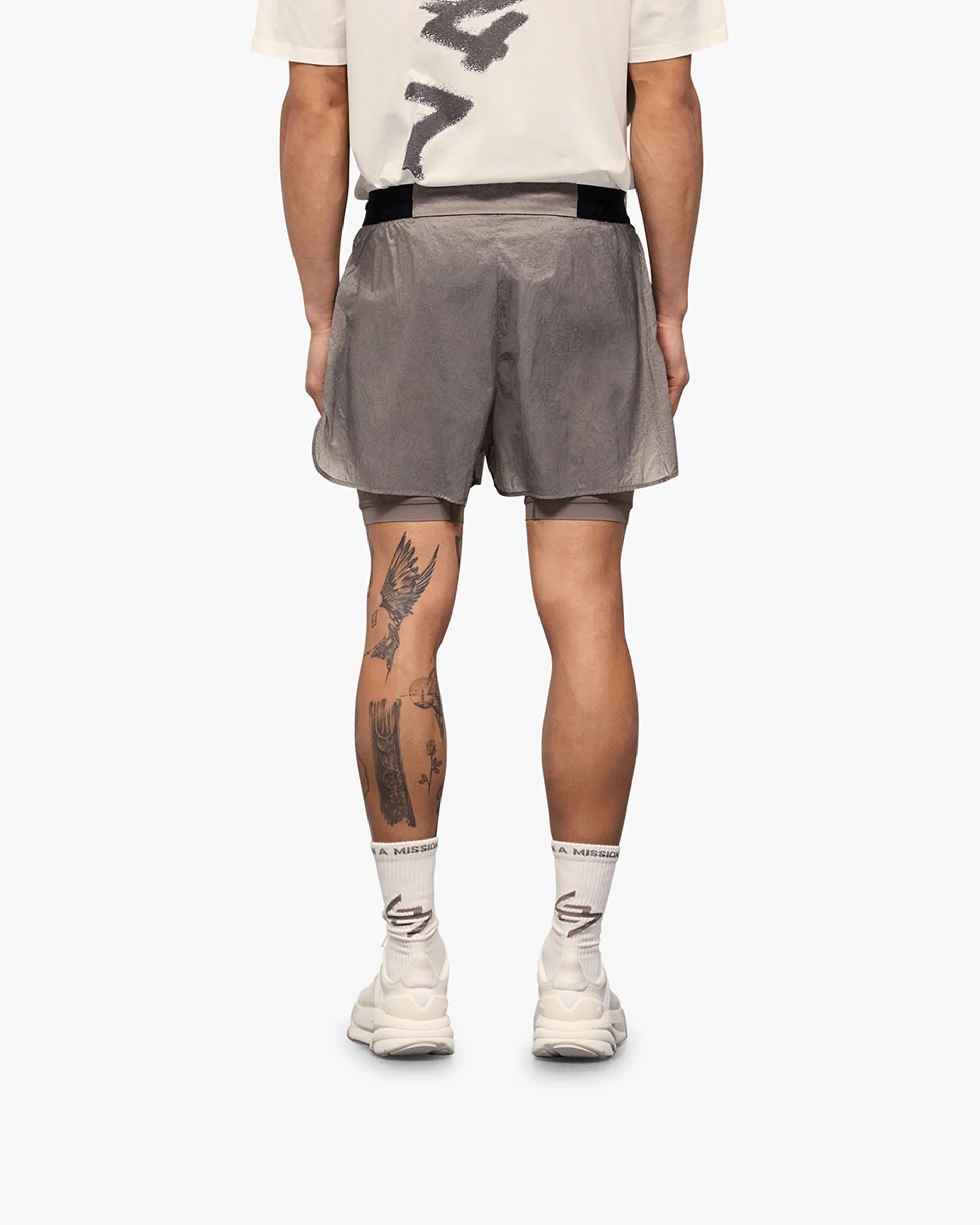 247 Contour 2-In-1 Run Shorts - Pebble Comfortable Motion
