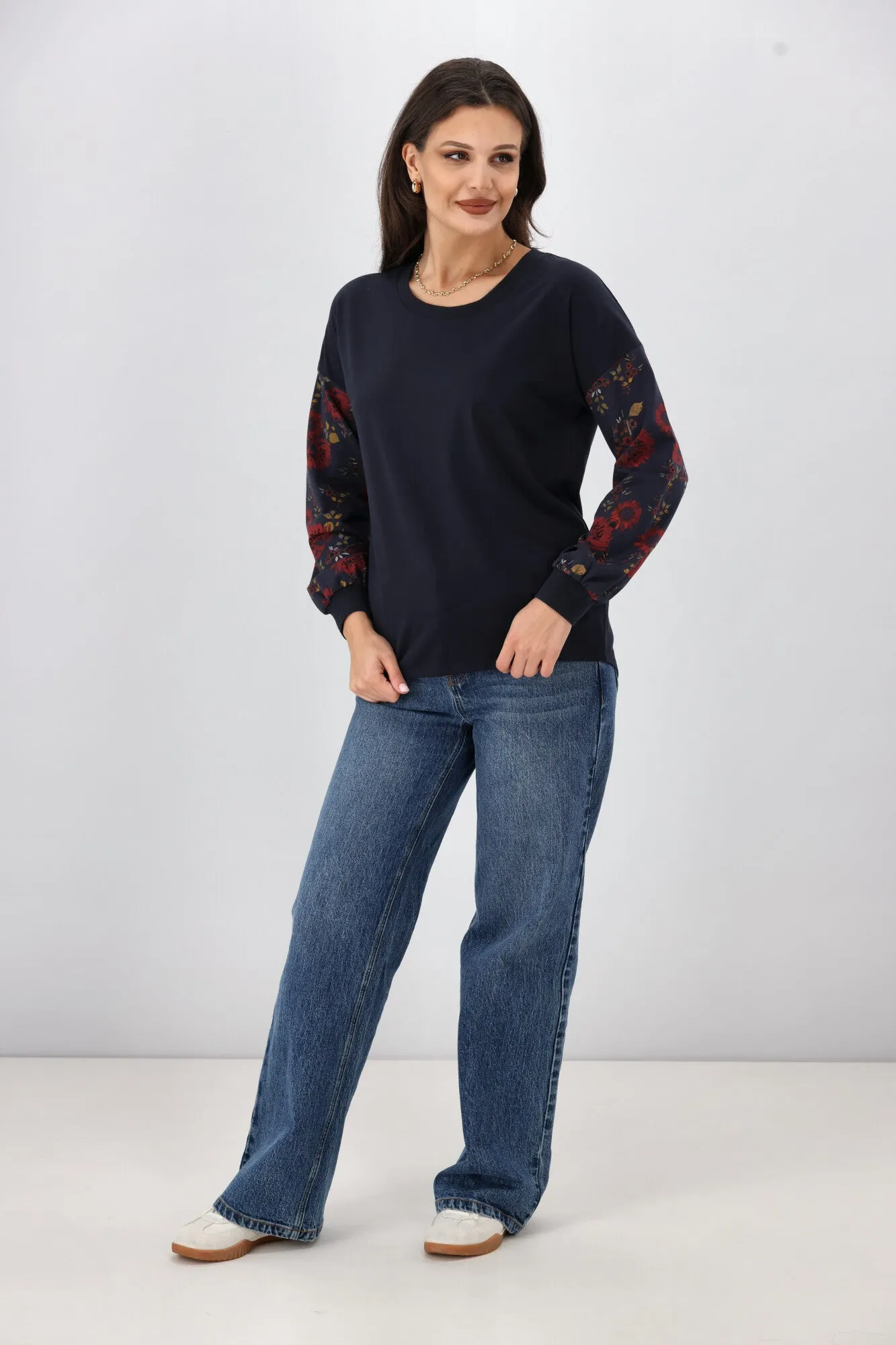 RelaxedFit Ribbed Knit Fabric Shine On Label Antigini Crew Neck Top Merlot Floral