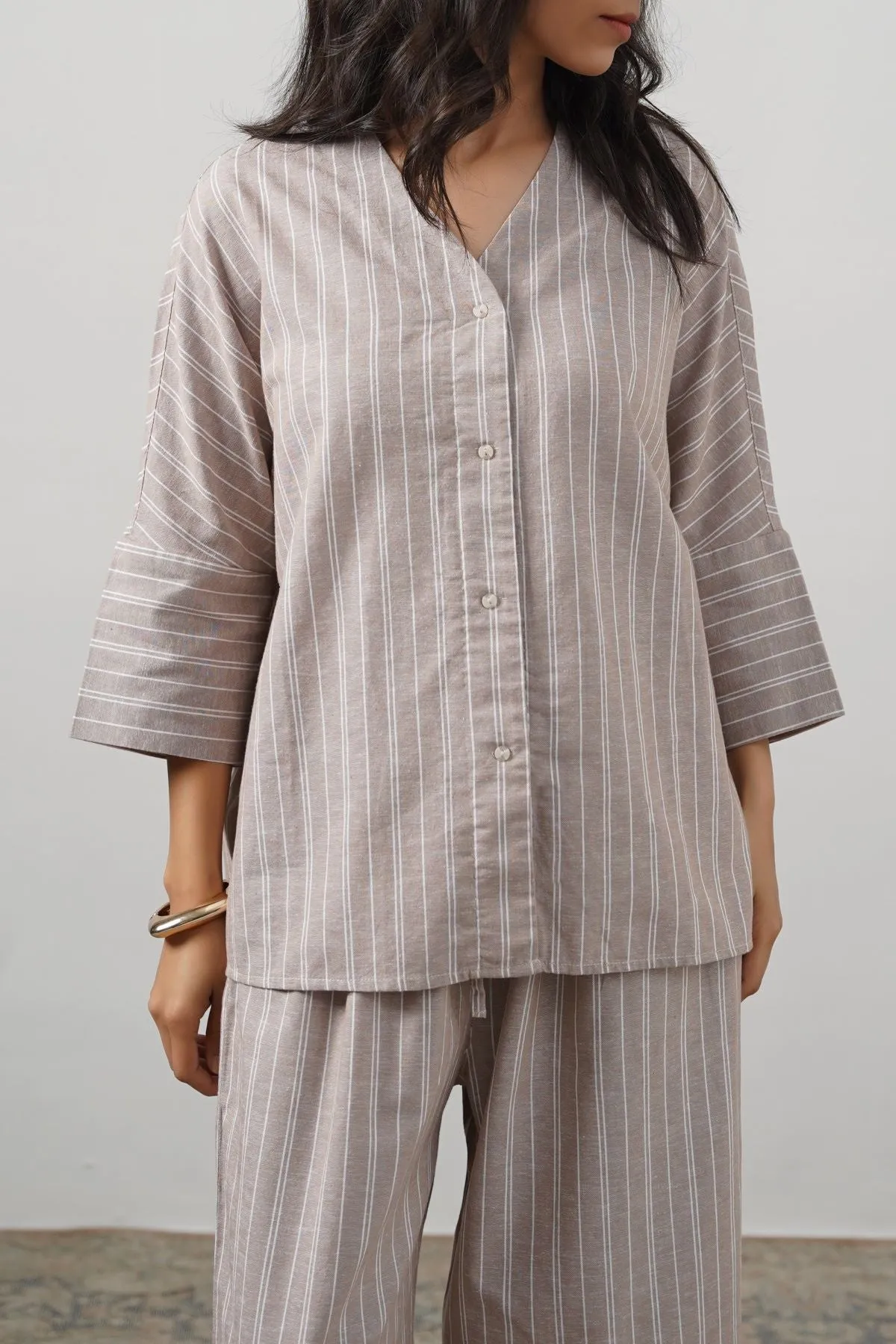 LINEN BATWING SHIRT Two Tone Stitching Minimalist Design