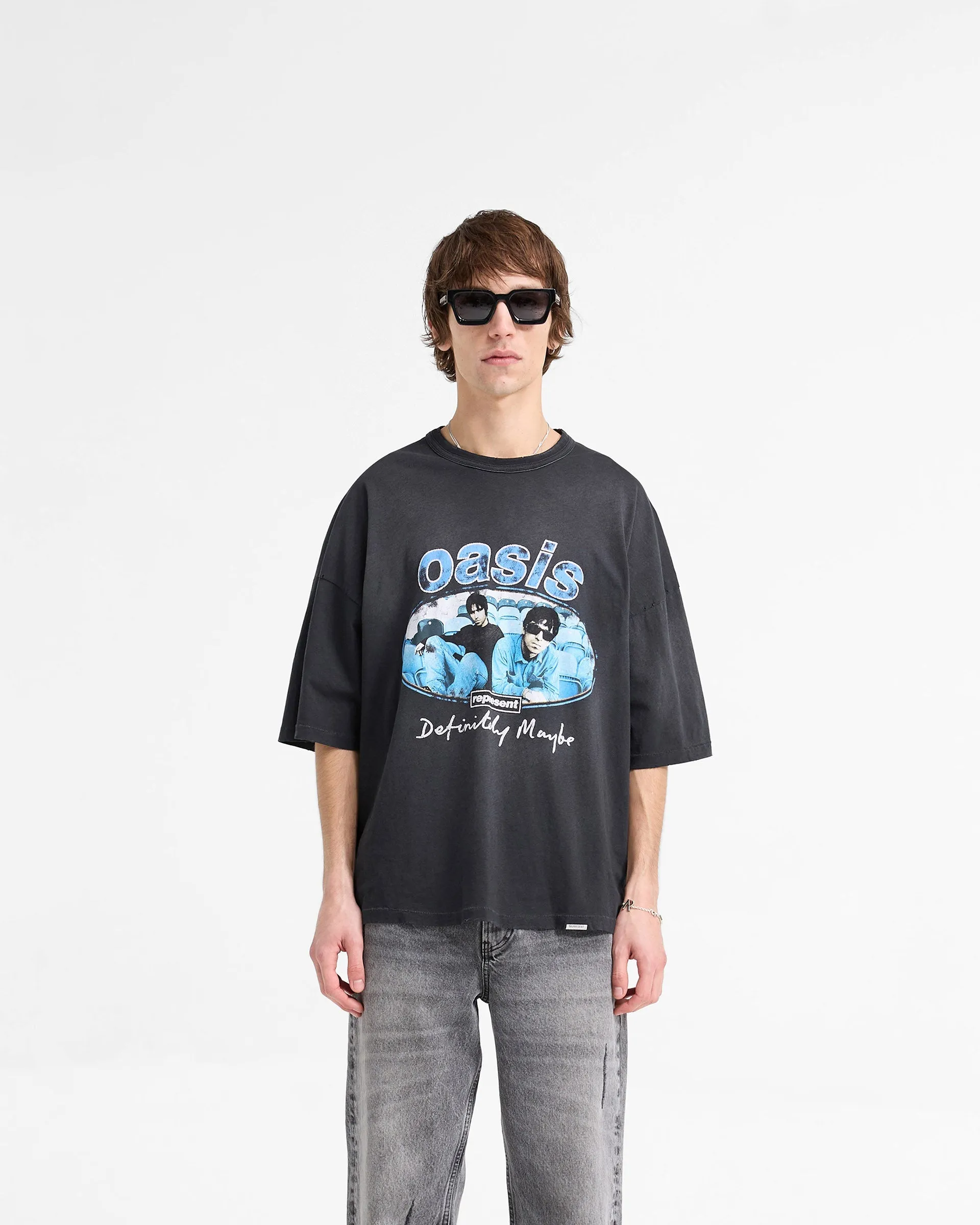 Breathable Look Cool Weather Wear Represent X Oasis Maine Road T-Shirt - Washed Black