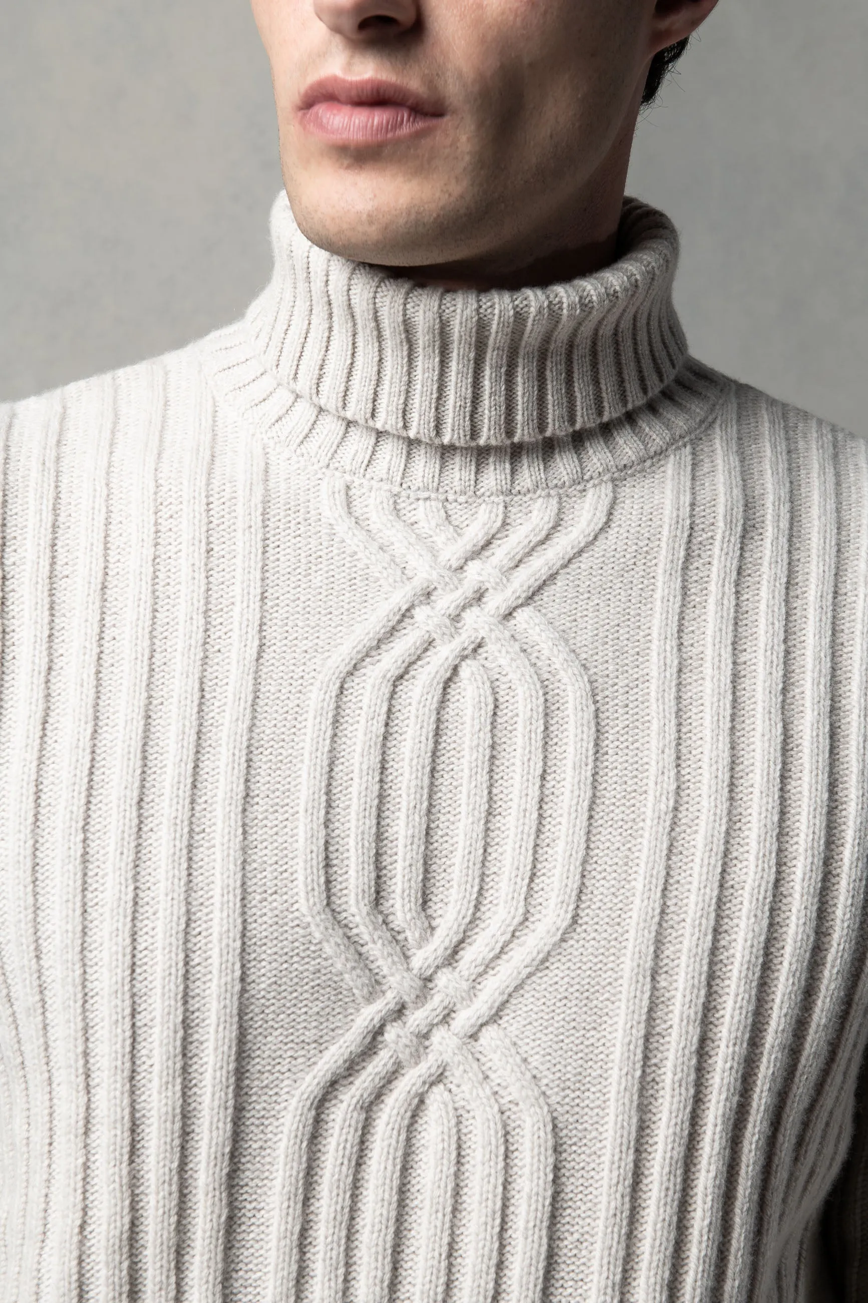 Beige jacquard patterned wool & cashmere turtleneck ?C Made in Italy UVProtection Green Soul