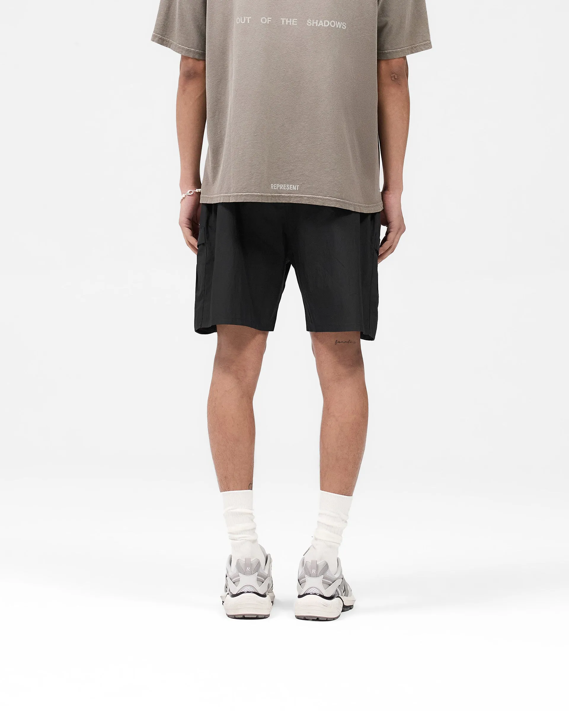 Comfy Cut relaxed shape Tech Cargo Short - Jet Black