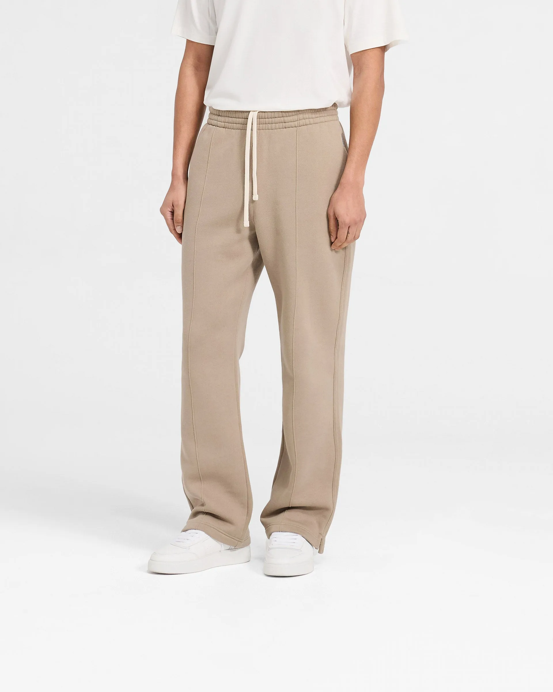 Initial Sweatpants - Dune Water Repellent Coating