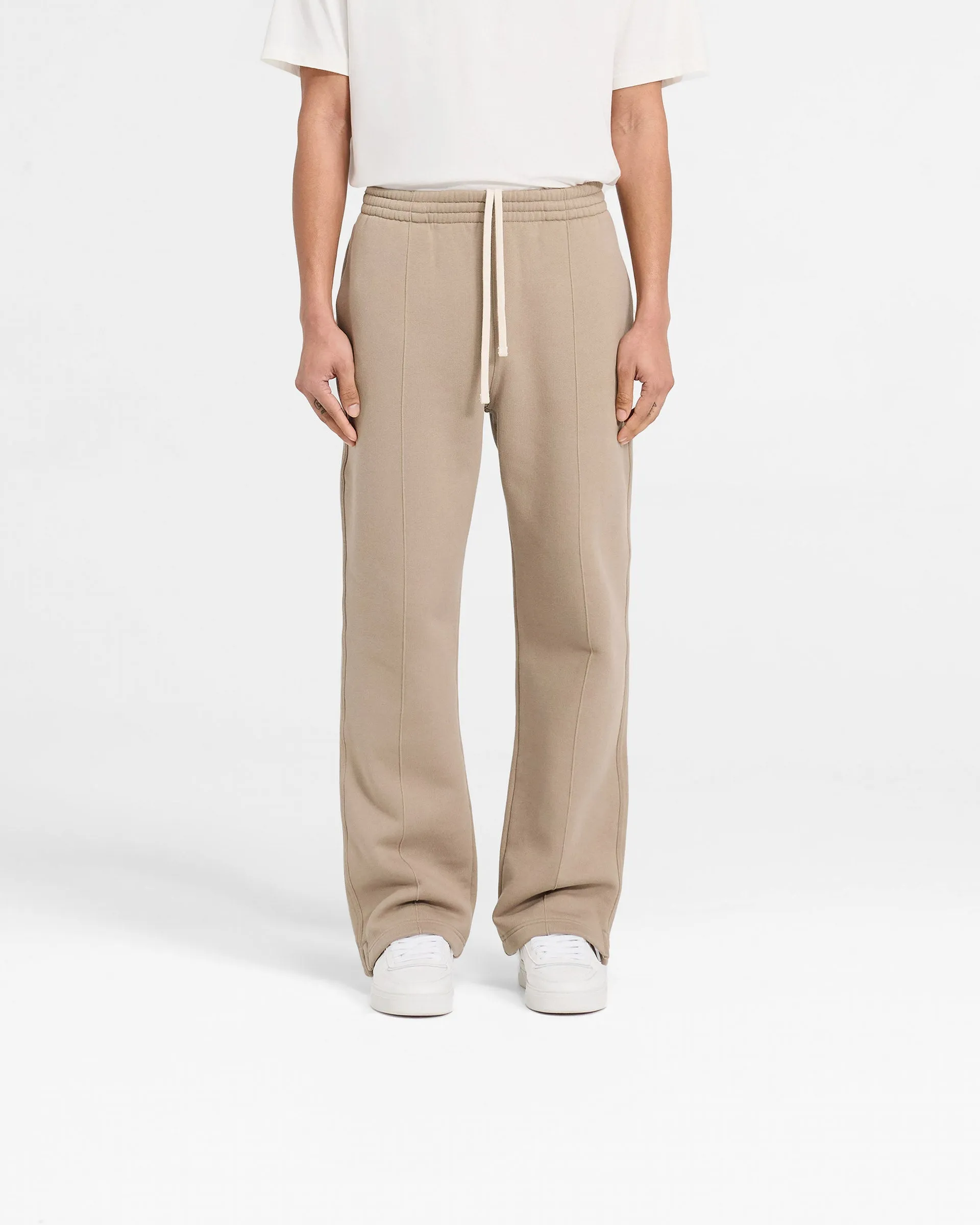 Initial Sweatpants - Dune Detachable belt Chilly Day Ready