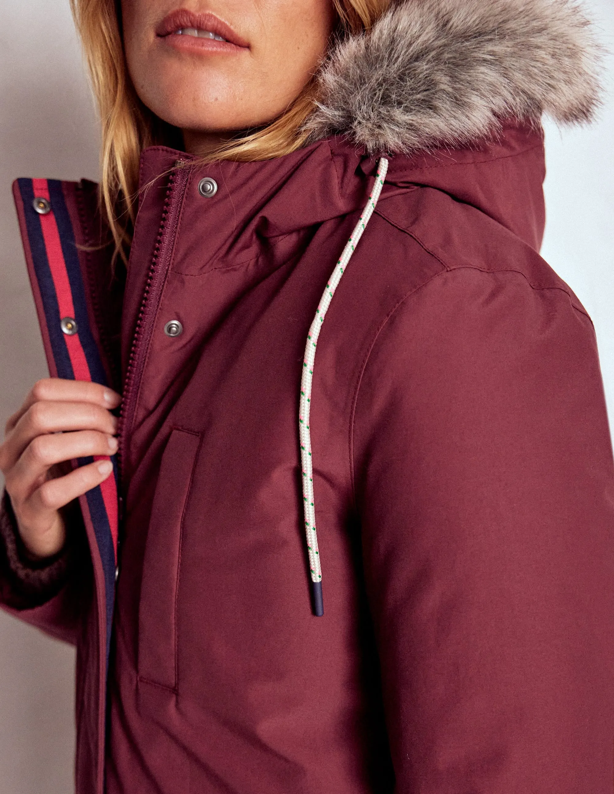 4-In-1 Hooded Parka-Chestnut Low Profile Fastening Packable design