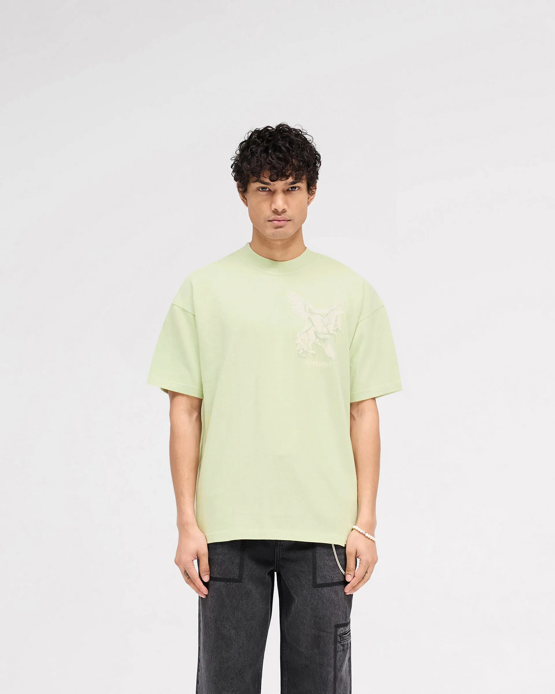 Fashion Top Easy Look Elegance In Motion T-Shirt - Matcha