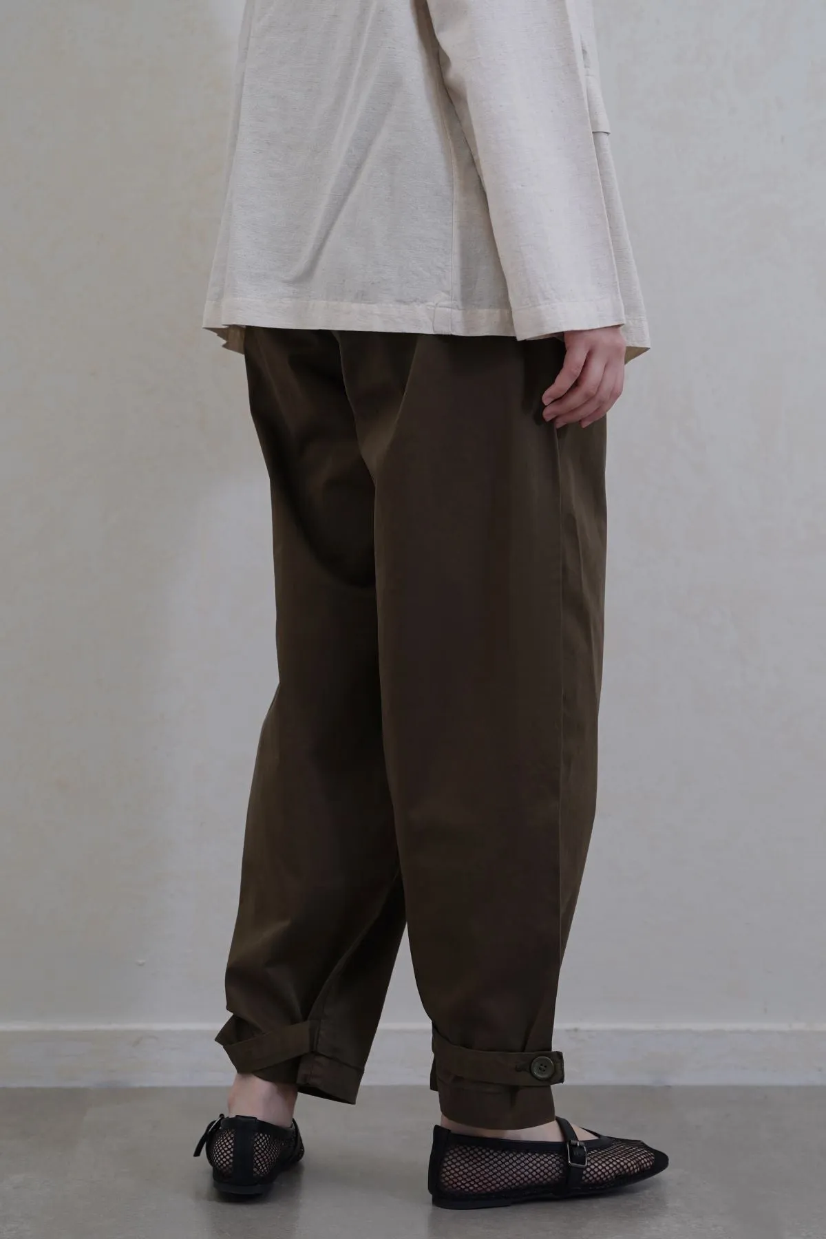 HIGH WAISTED MOM PANTS Comfortable Cut