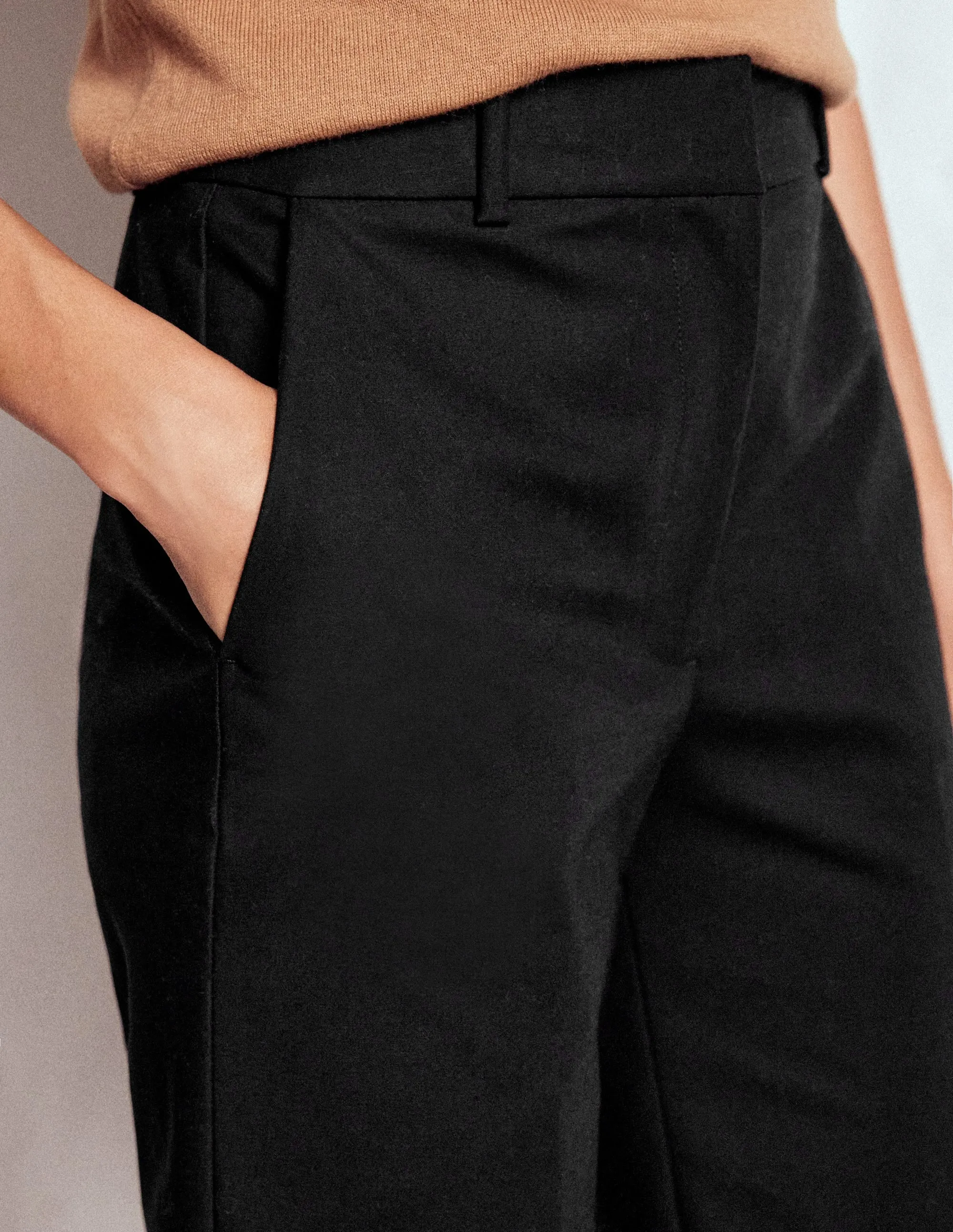 TaperedLeg Gripper Waistband Full Length Canonbury Trousers-Black