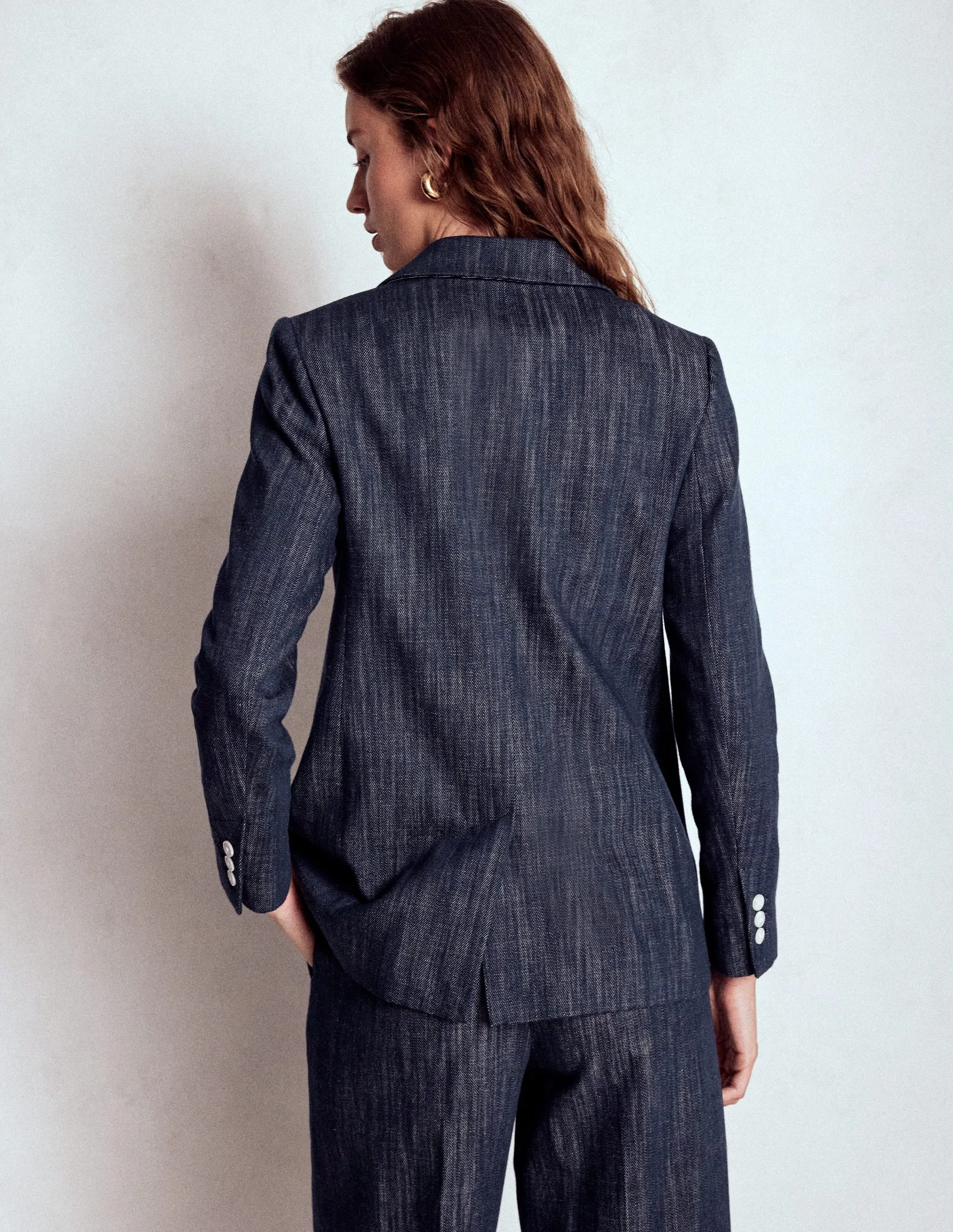 Woodbridge Twill Blazer-Navy, Indigo Softshell Coating Comfort Fit Design