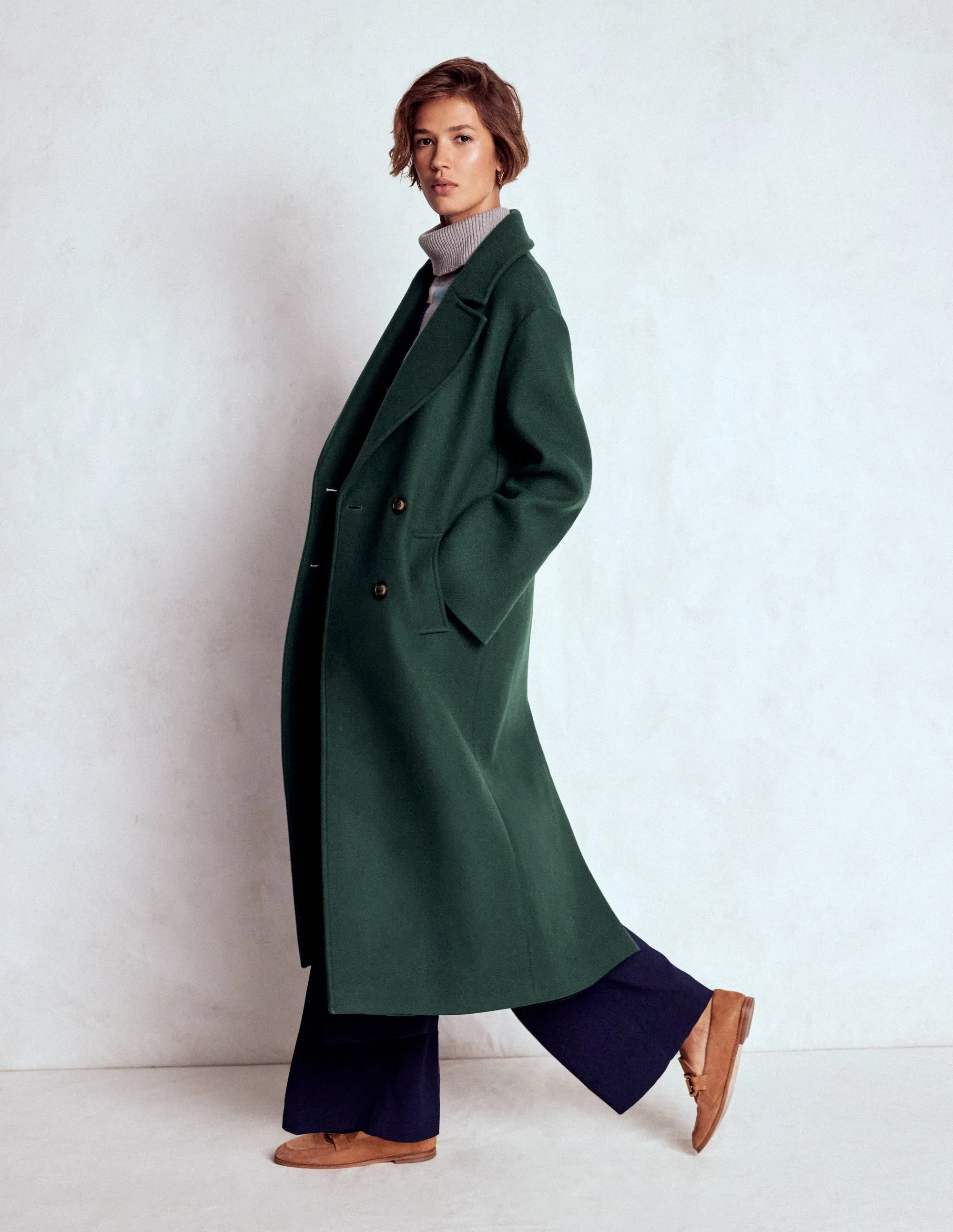 Taped Seams Layer Essential Piece Cocoon Wool Coat-Emerald Night