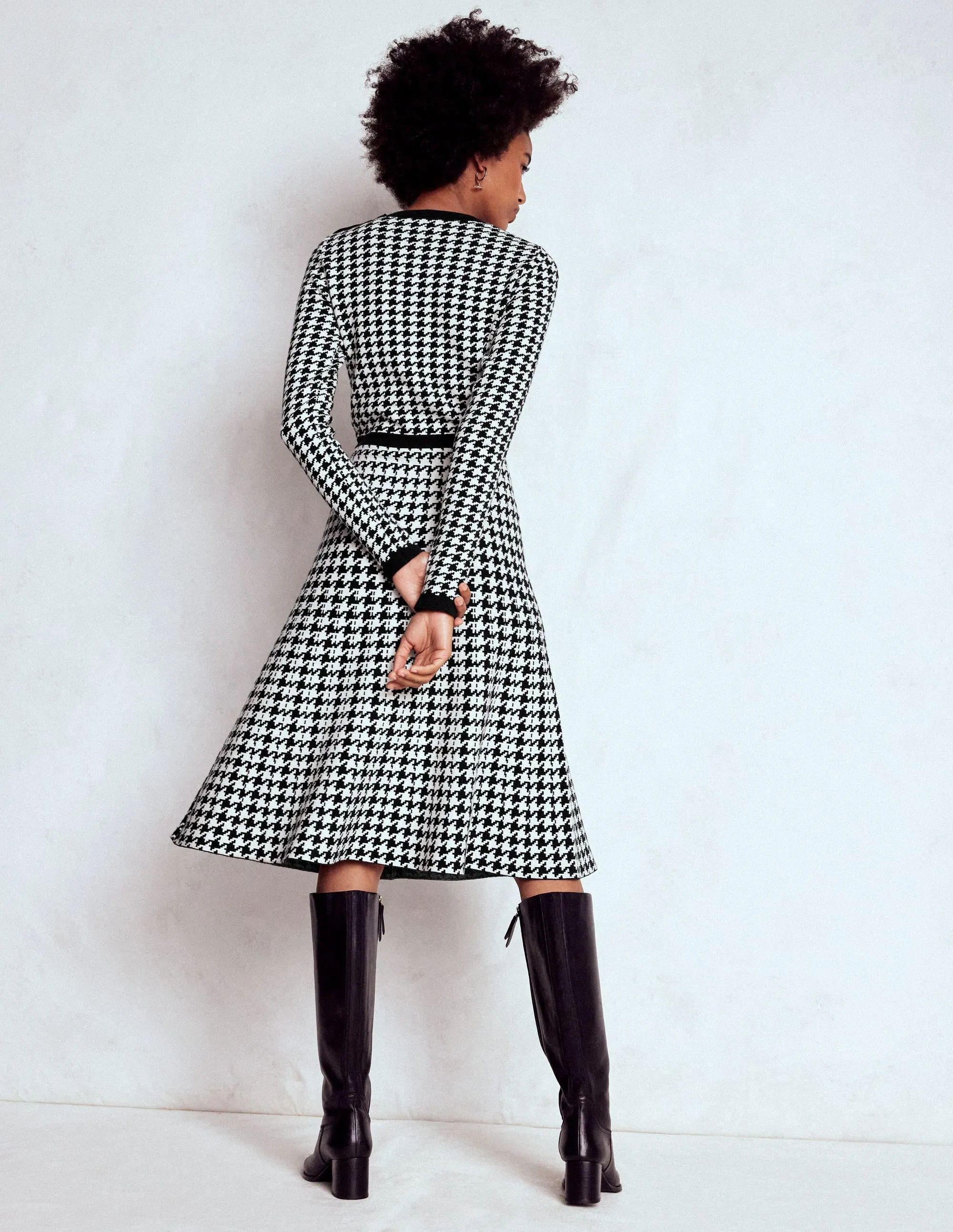 Collar Accent Essential Piece Maria Button Knitted Dress-Black and Ivory Dogstooth