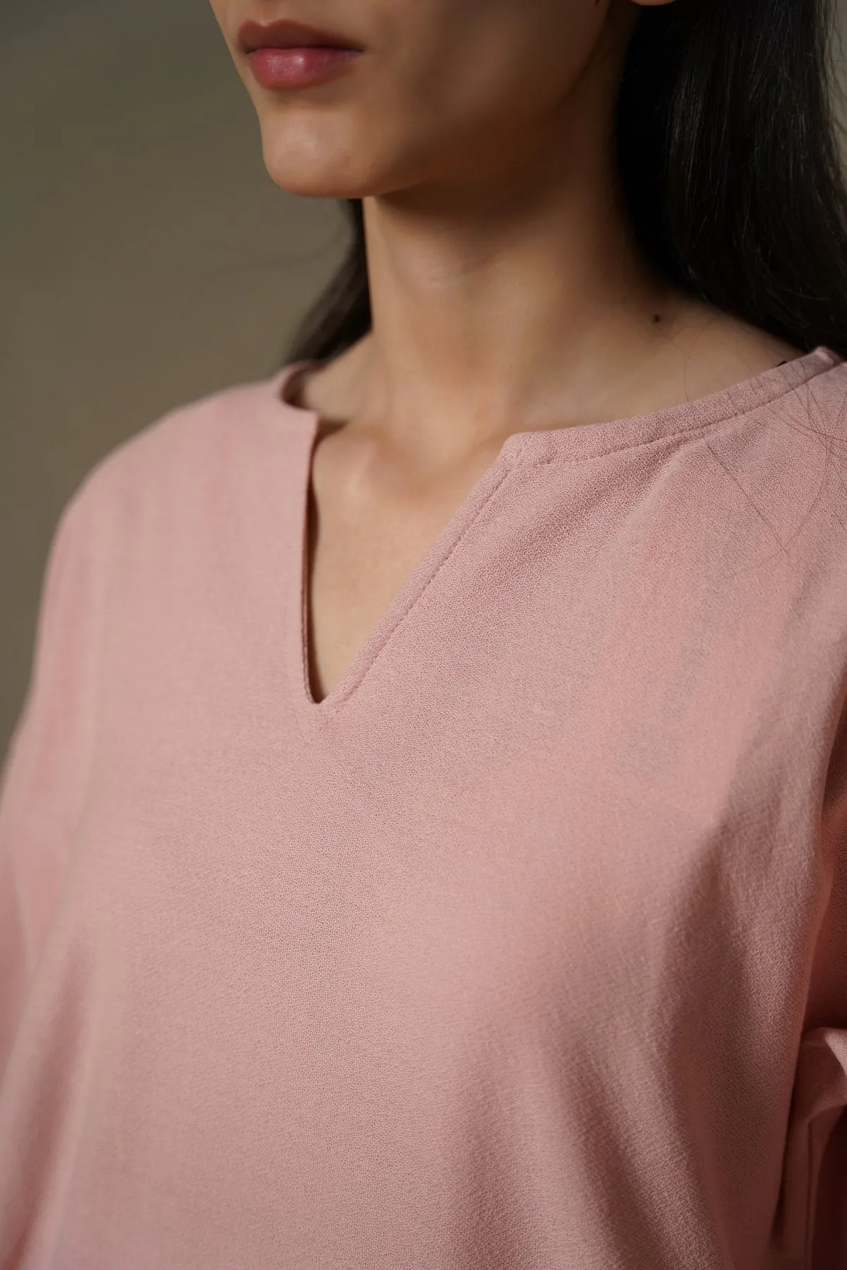 Casual Movement Lightweight Durable Material CREPE COASTAL TEE