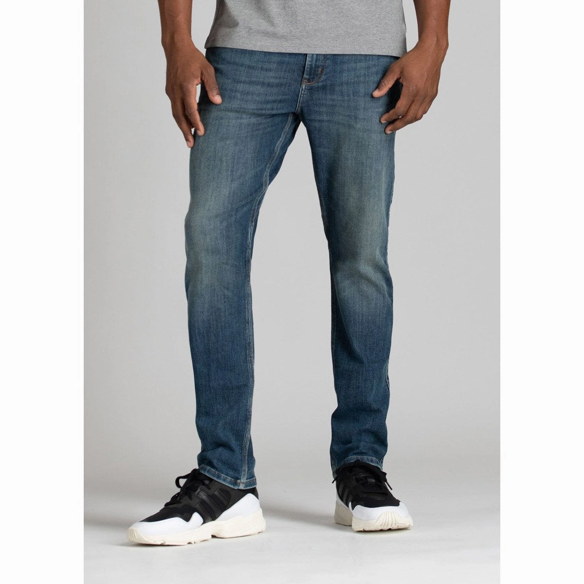 Men's Performance Denim Relaxed Taper - 32" Inseam Stretch Movement