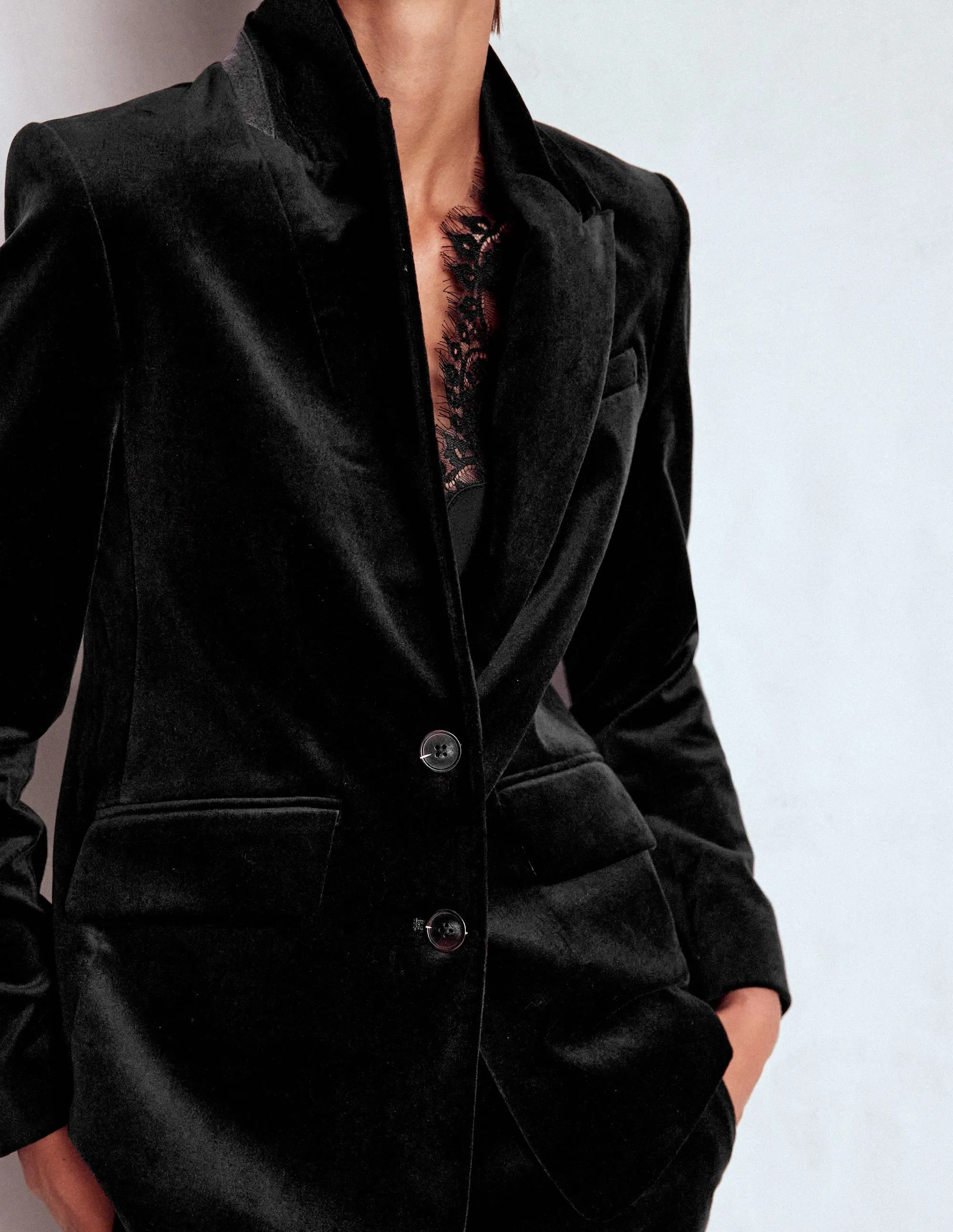 Stamford Velvet Blazer-Black Lightweight Windbreaker Tech