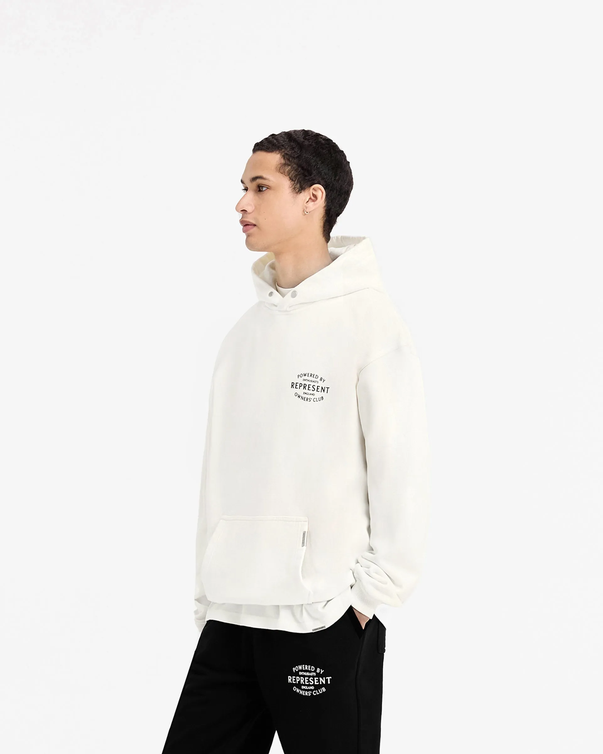 Warm Fashion Represent Owners Club Stamp Hoodie - Flat White