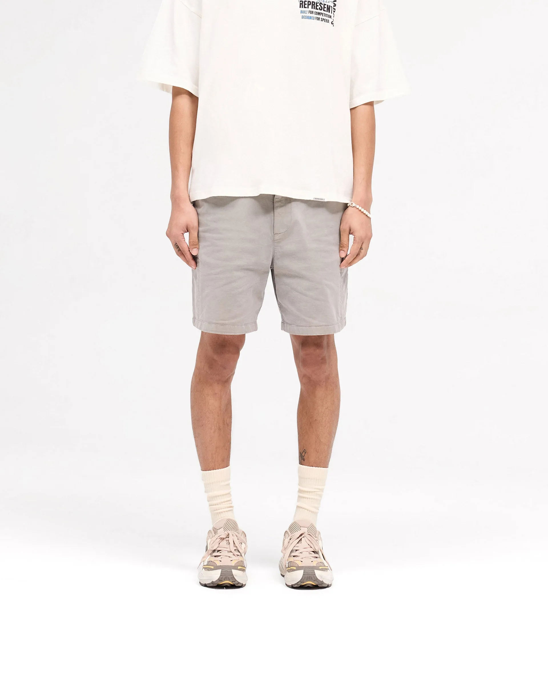 Season Cargo Short - Washed Taupe suede look Chill Vibes Fit
