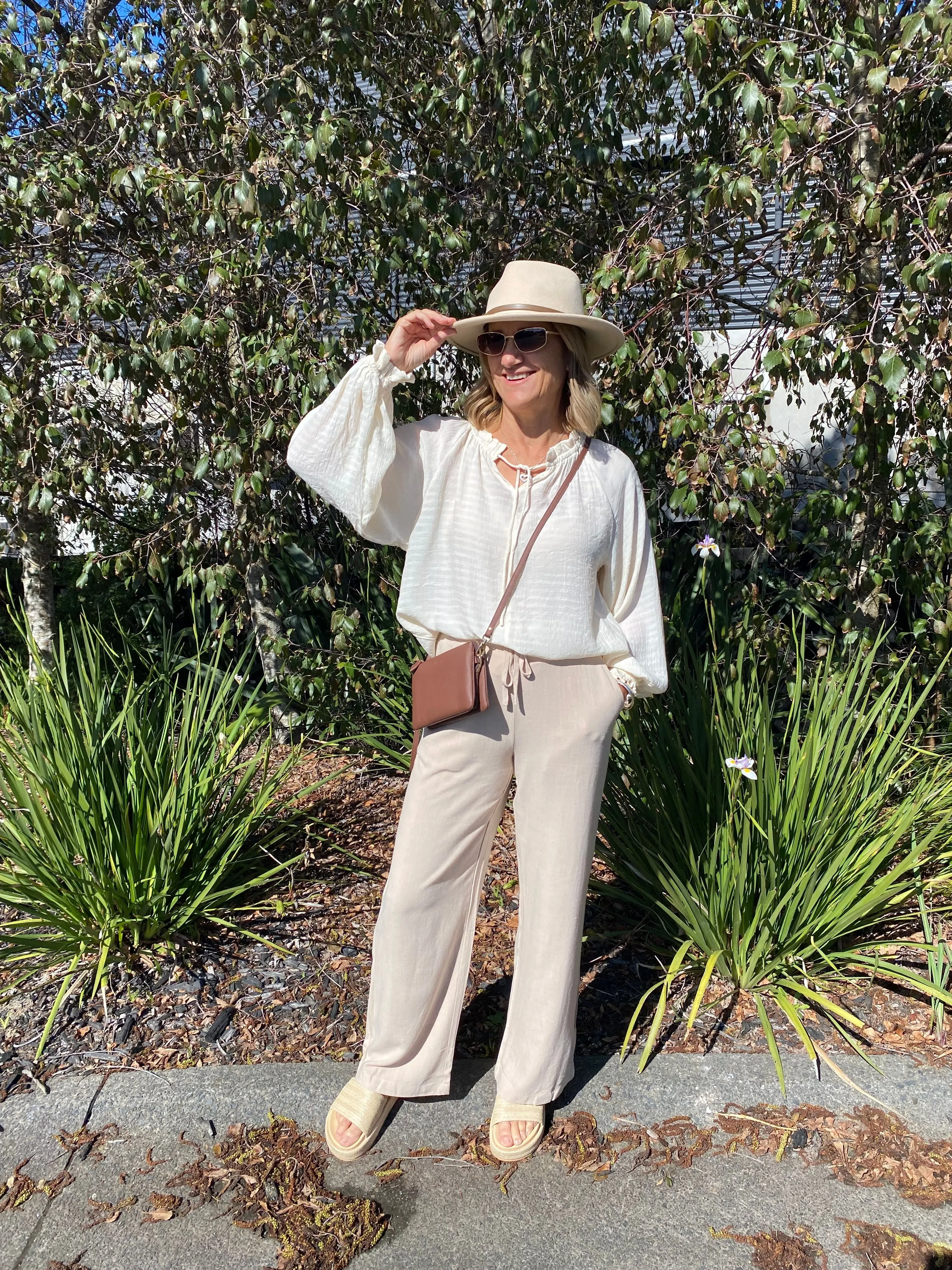 Active Blouse Shine On Label Harvest Poet Blouse Vintage White