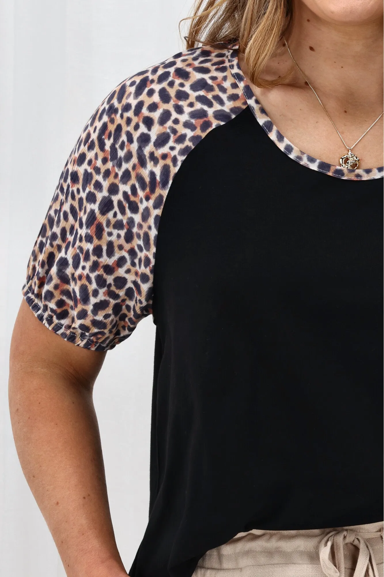 Shine On Label Sariah Animal Print Sleeve Top Black ElasticEdgeBinding Wrinkle Resistant Finish