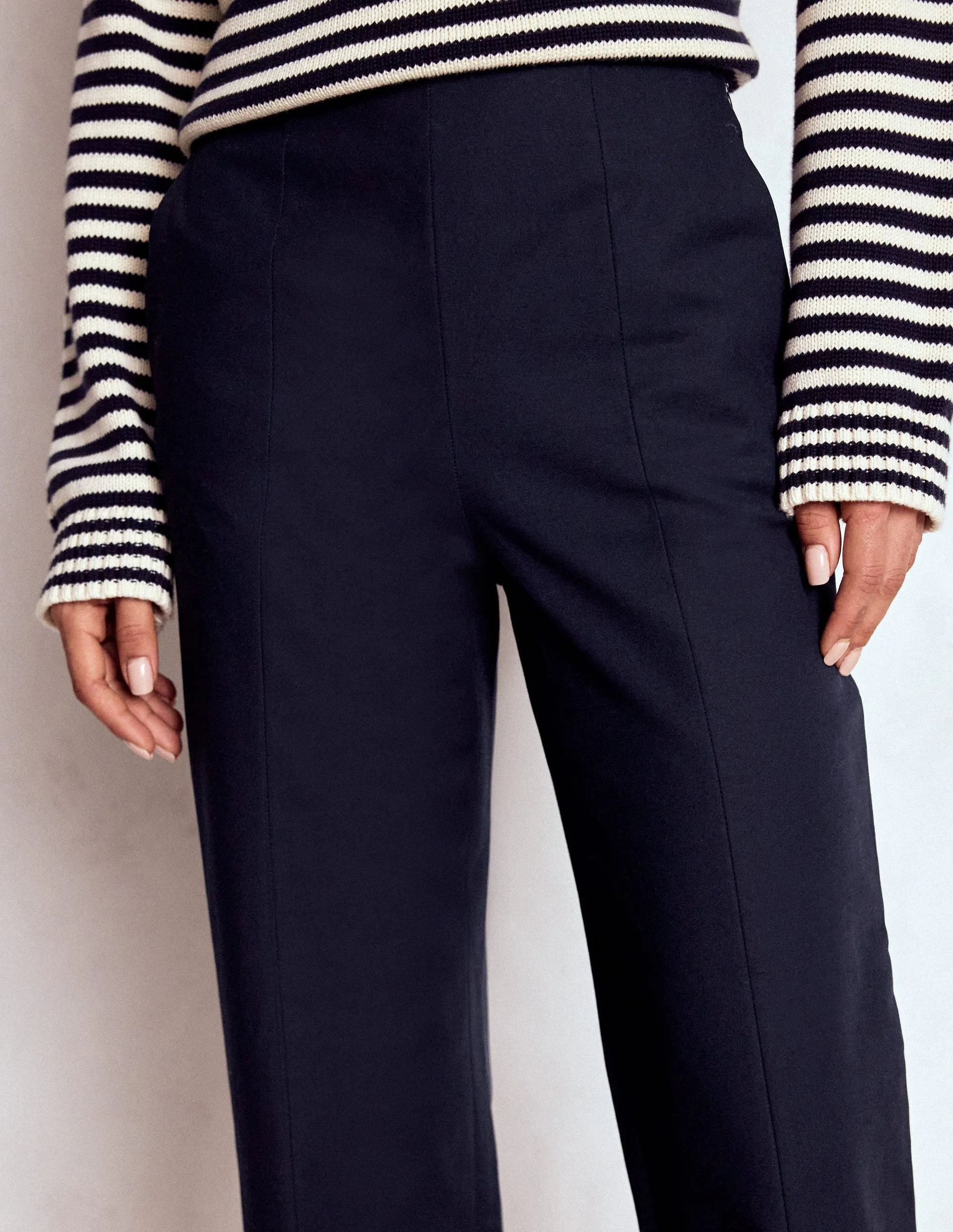 Smart 7/8 Trousers-Navy Casual Appeal Soft Lines