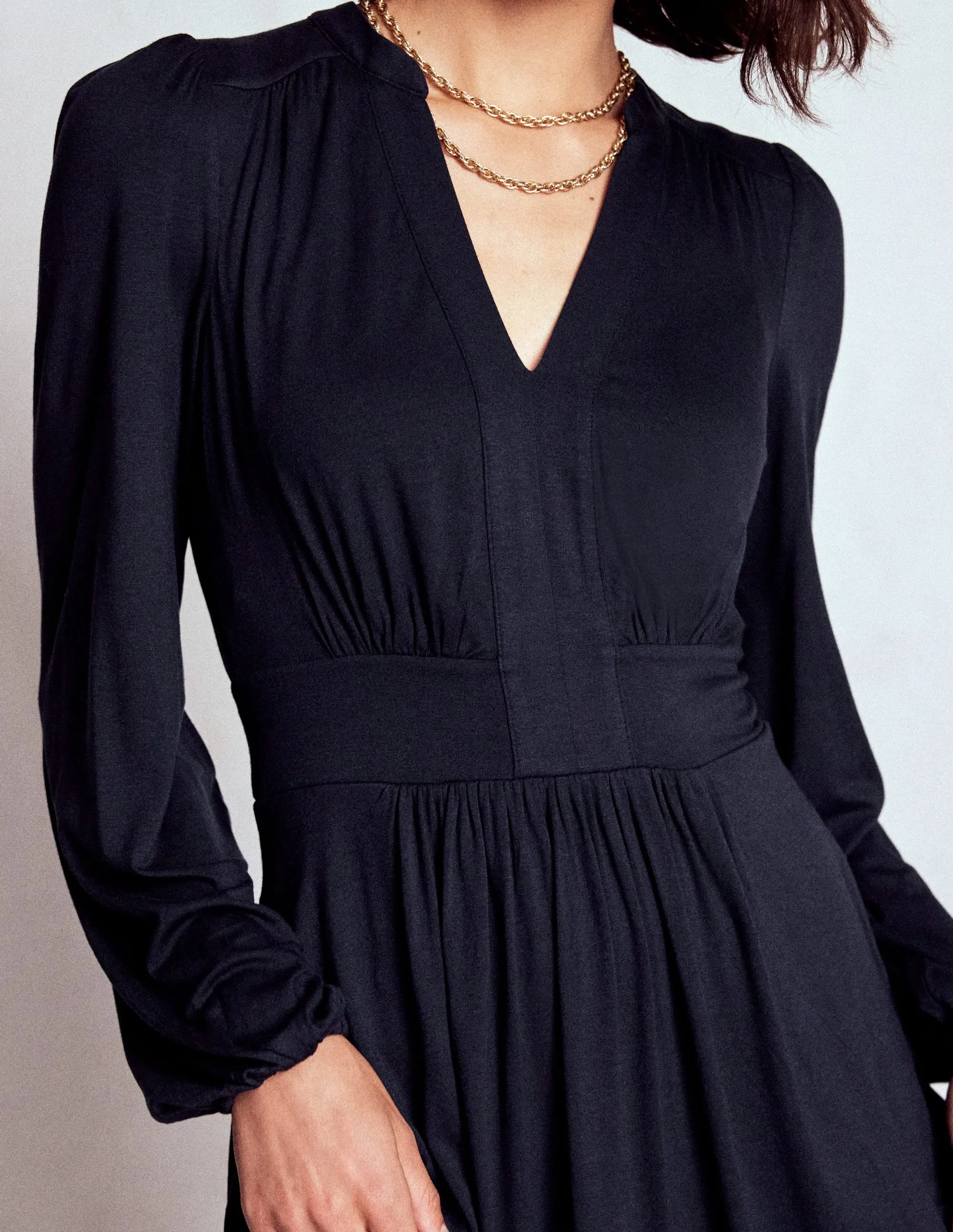 Clean Aesthetic Hip-Flattering Lily Long Sleeve Midi Dress-Navy