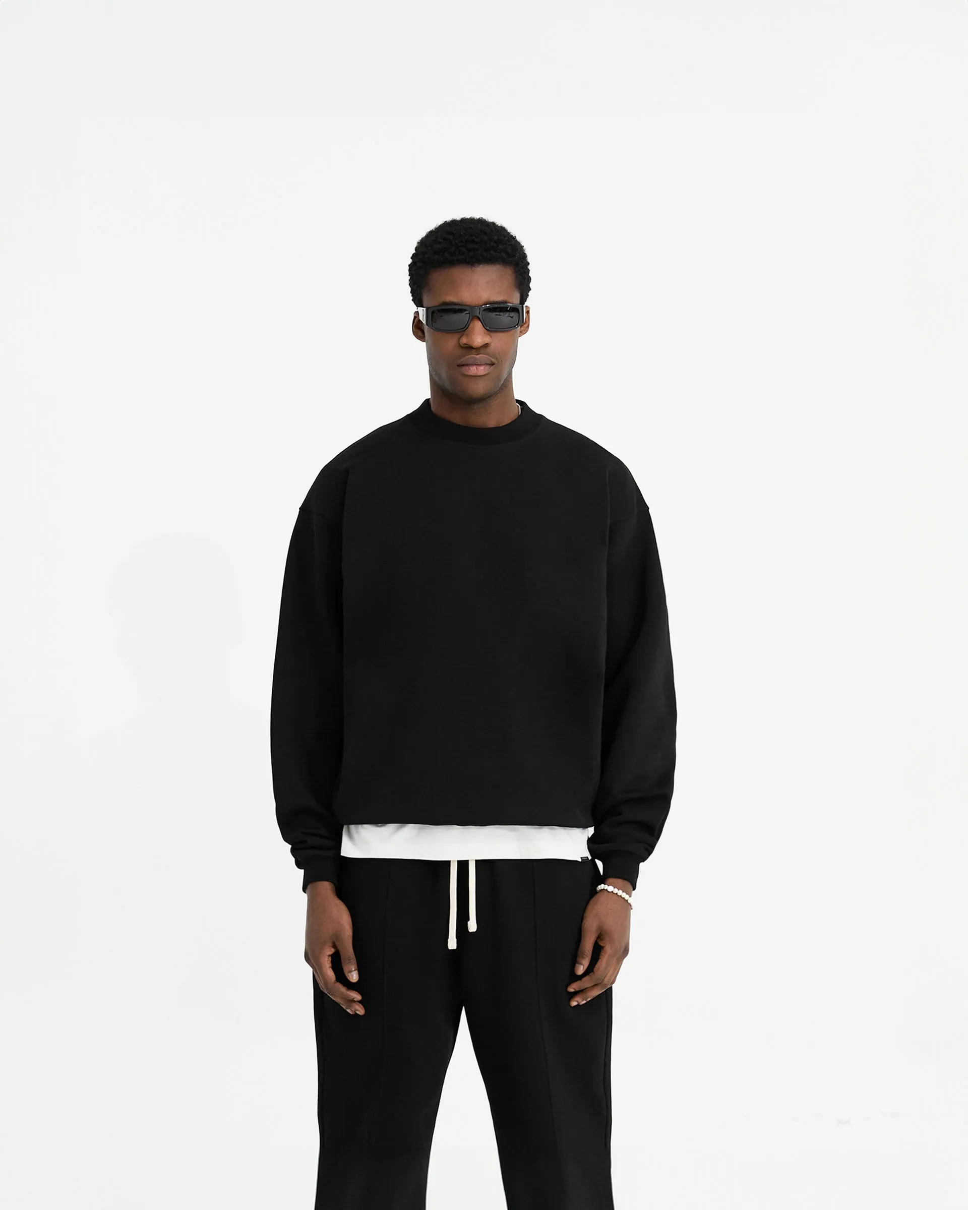 Initial Oversized Sweater - Black product selection V neck