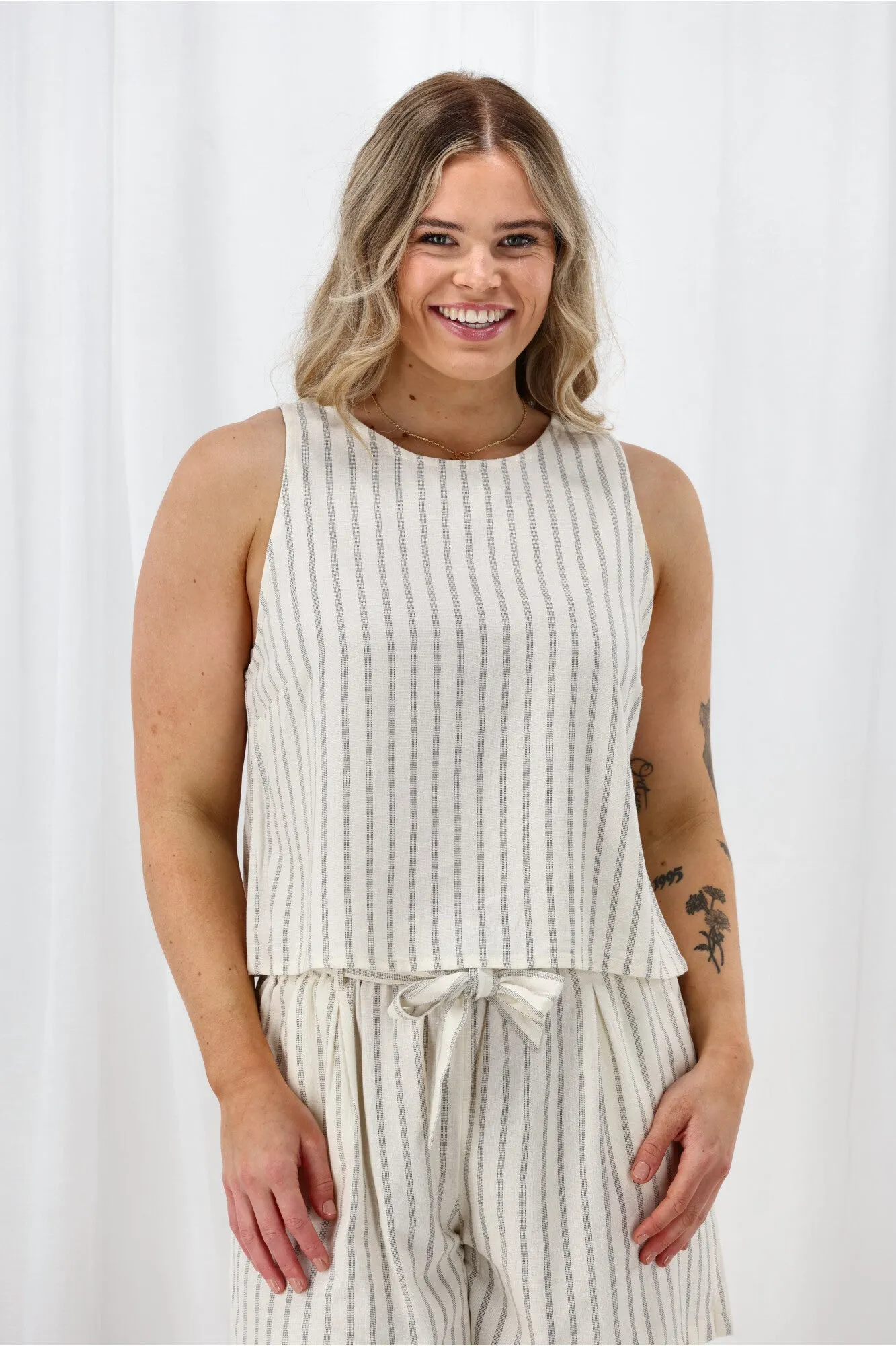 ONLY Onllima S/L Linen Blend Top Cloud Dancer Durable Binding Flatlock Seam Technology