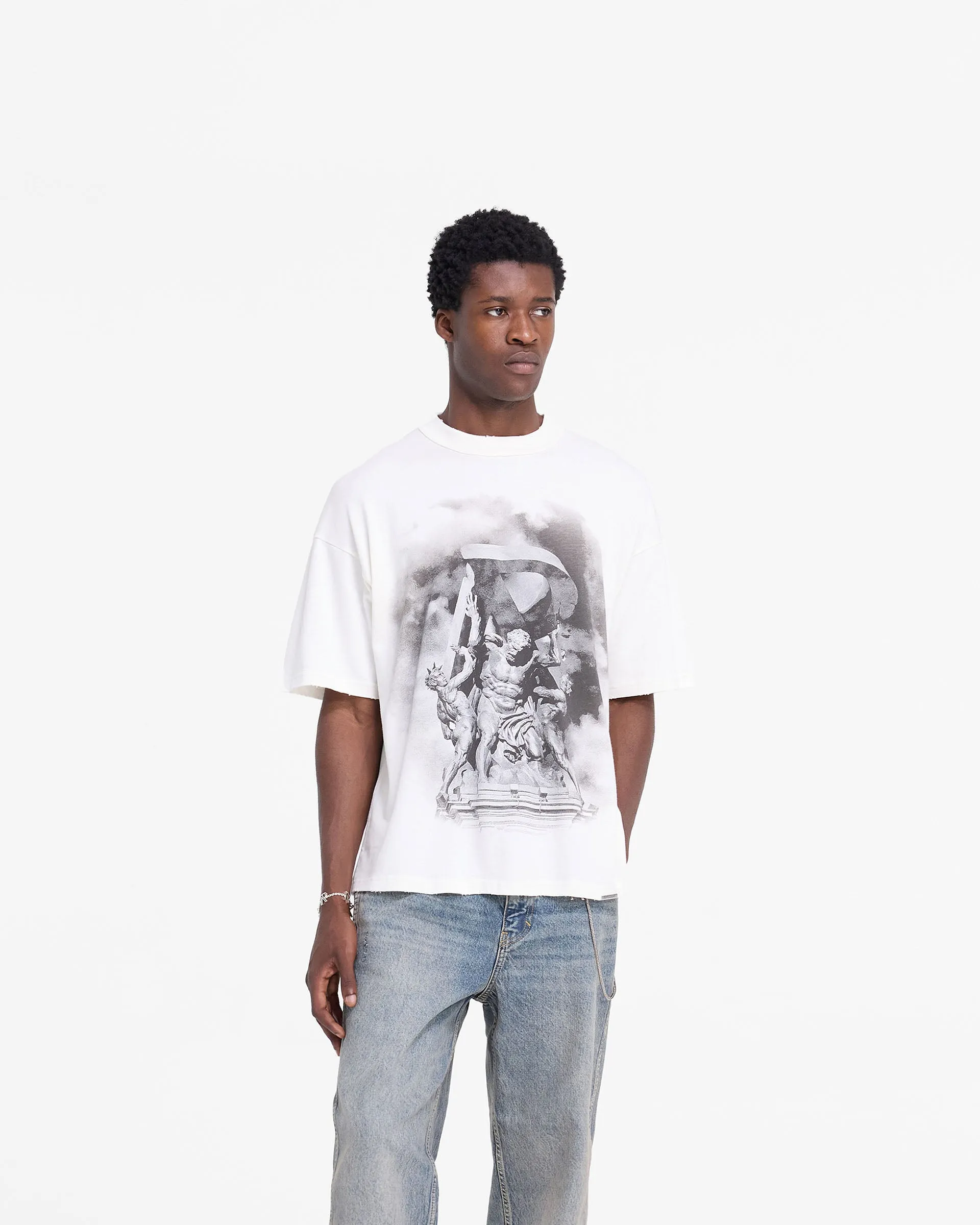 Atlas T-Shirt - Flat White Street Smart Fade Resistant Dye