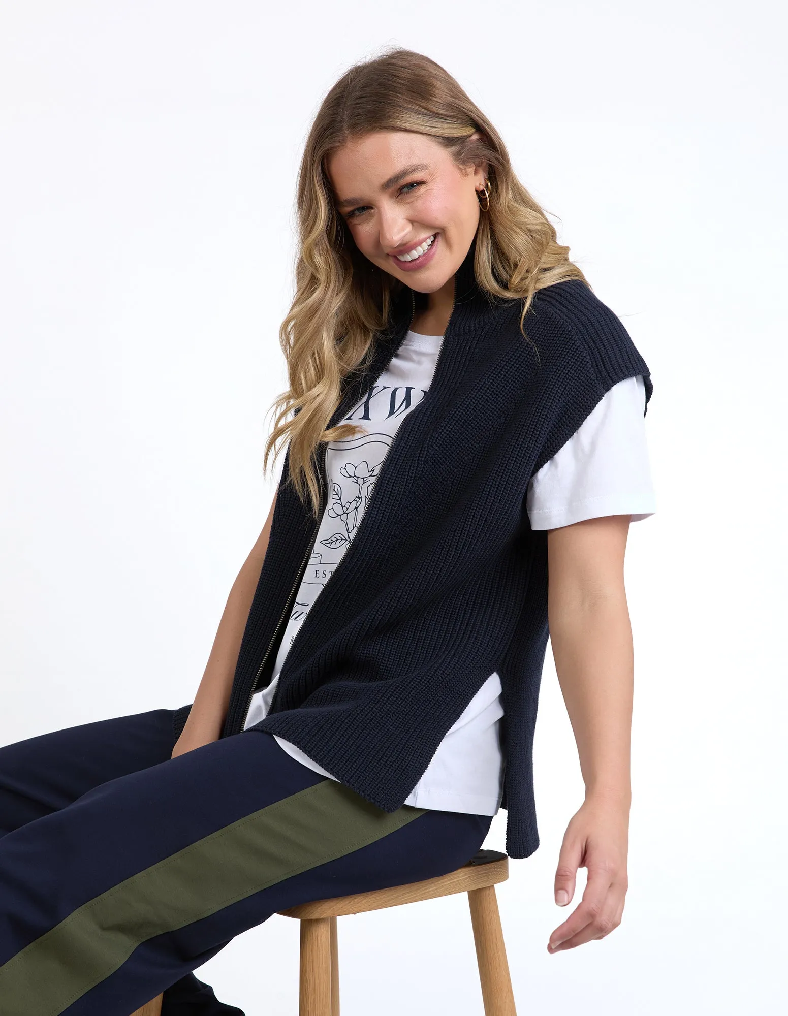 ReflectiveTrim Foxwood Zip Knit Vest Navy