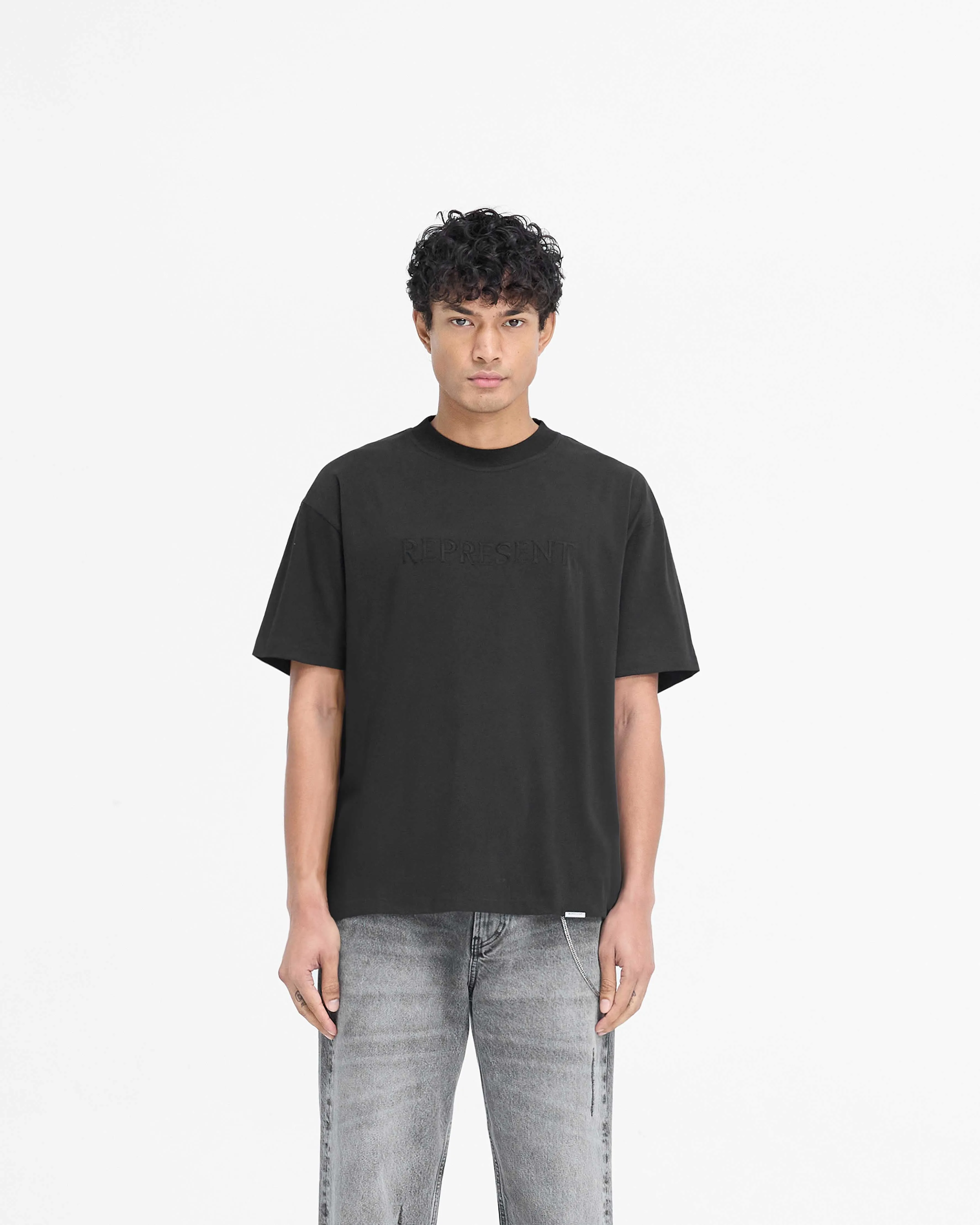 Serif Logo T-Shirt - Jet Black NeutralTonesCollection Casual Essential Wear