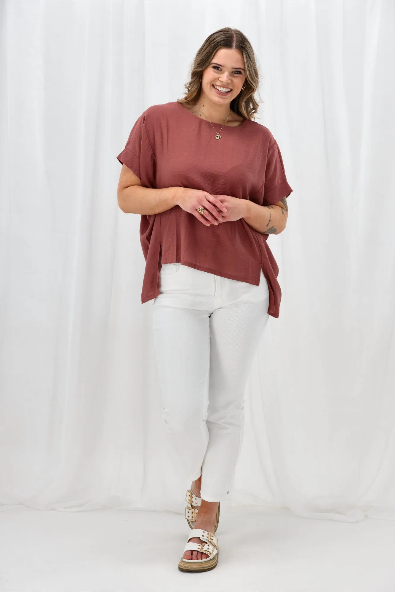 Shine On Label Kensington Top Chocolate WrinkleFree Fabric Non Chafing Edges