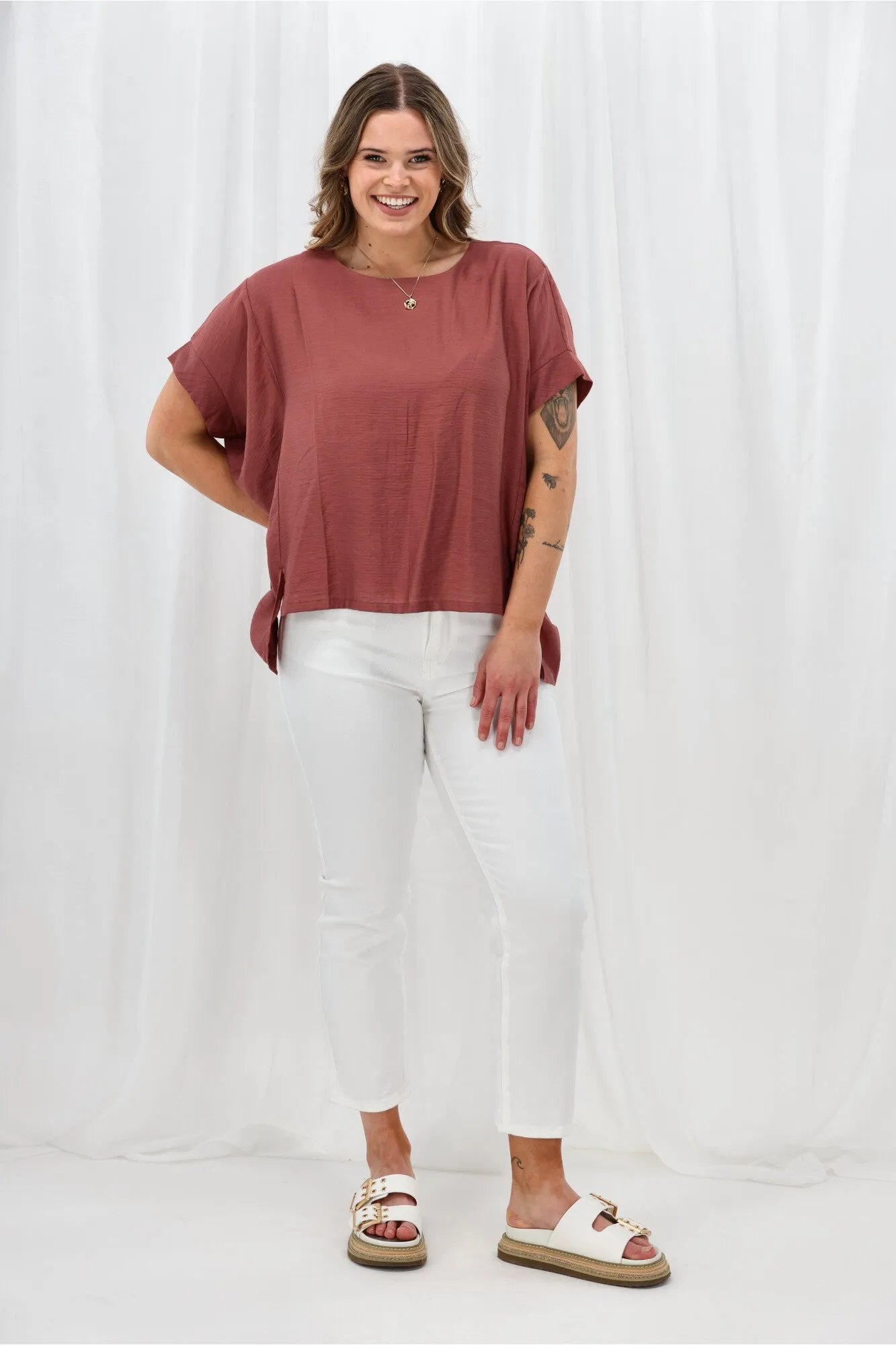 Quick-Dry SlipResistant Shine On Label Kensington Top Chocolate