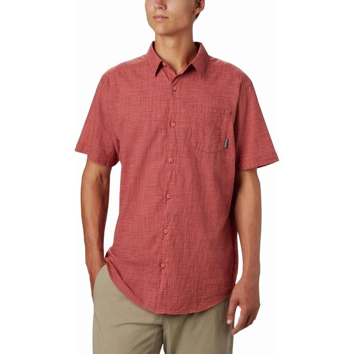 Seamless construction Men's Under Exposure Yarn-Dye Short Sleeve Shirt