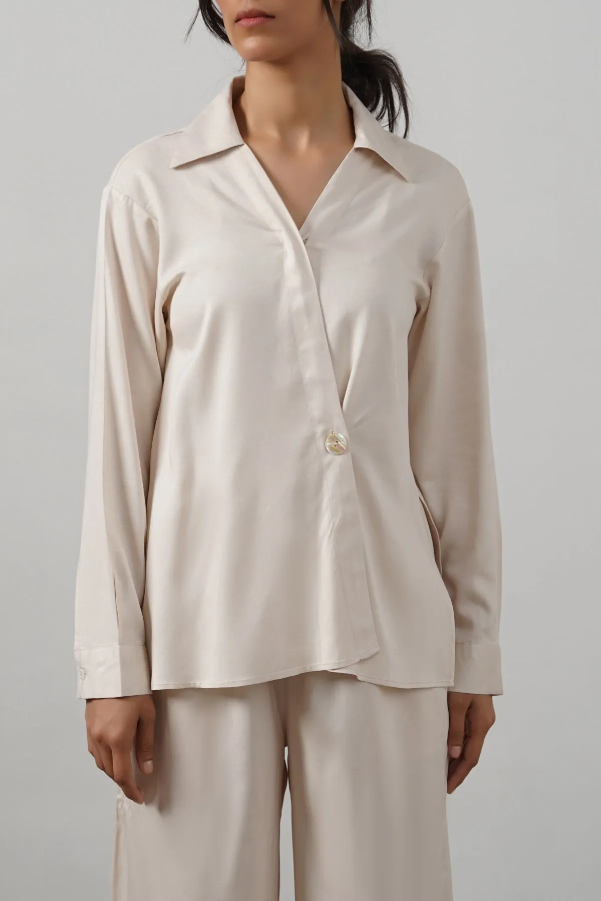 WRAP BLOUSE SHIRT Brunch Outfit Stylish Appearance