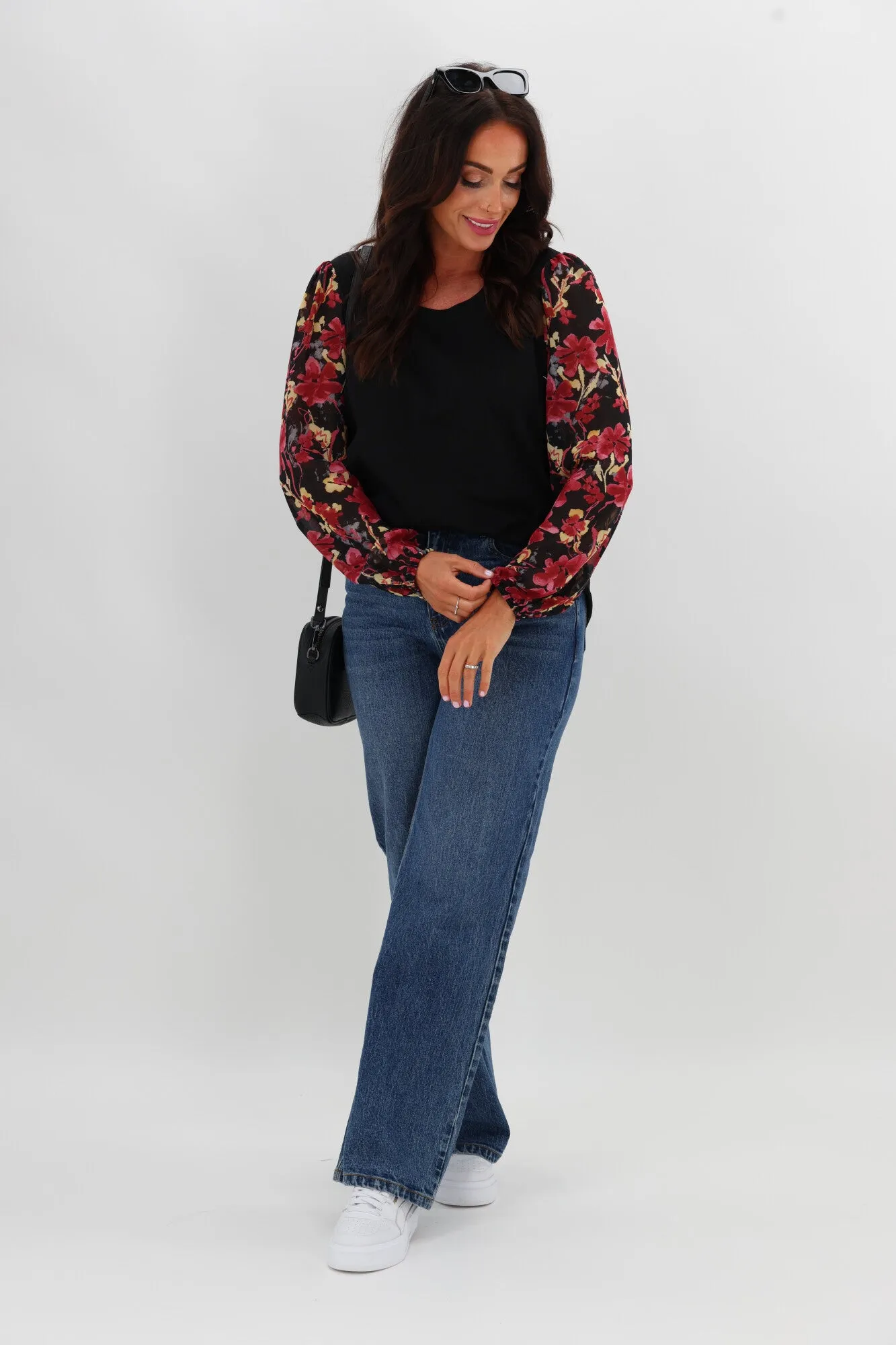 AbrasionResistant Fabric Gloss The Label Agatha Contrast Sleeve Top Black and Cranberry Floral